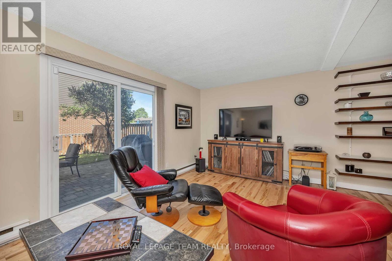 #25 3105 STOCKTON DRIVE - 7