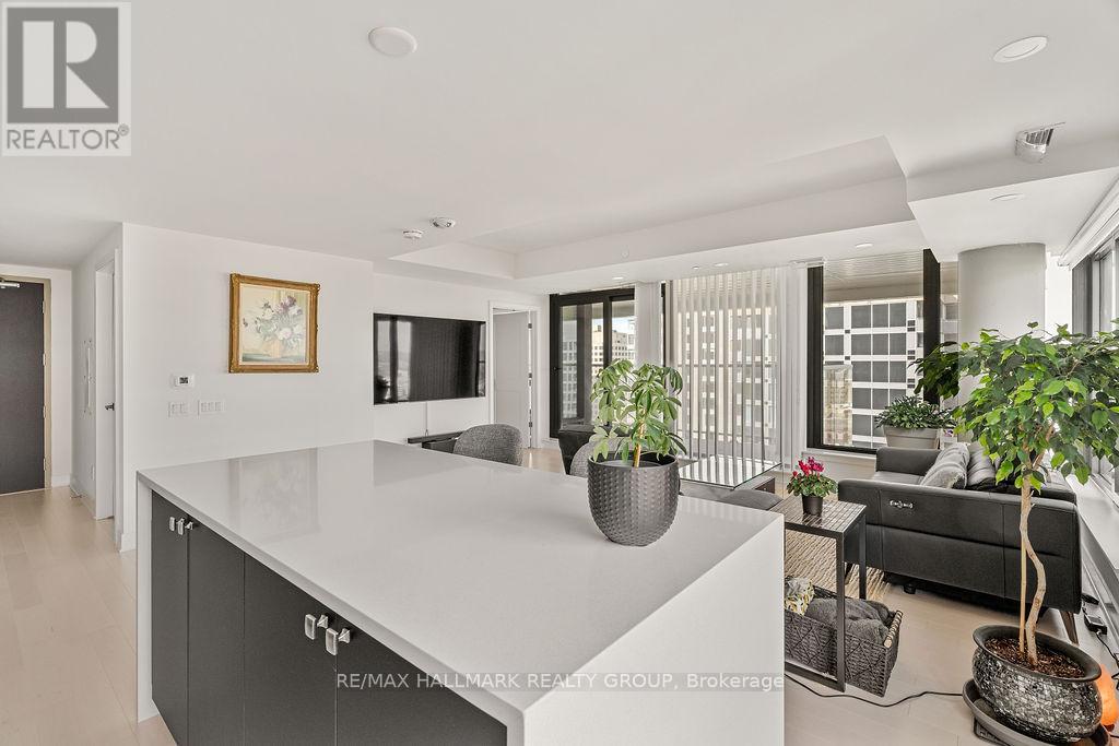 #2102 180 GEORGE STREET - 11