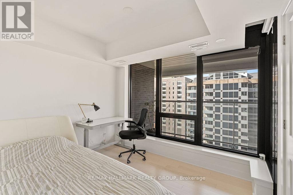 #2102 180 GEORGE STREET - 23