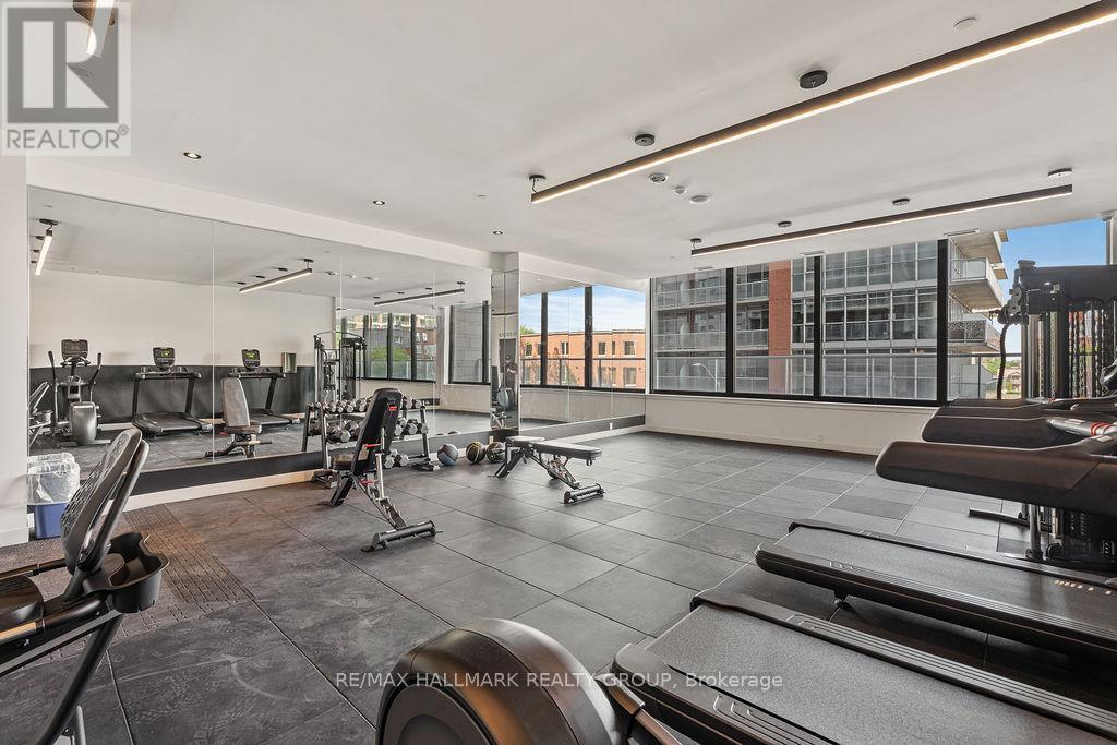 #2102 180 GEORGE STREET - 33