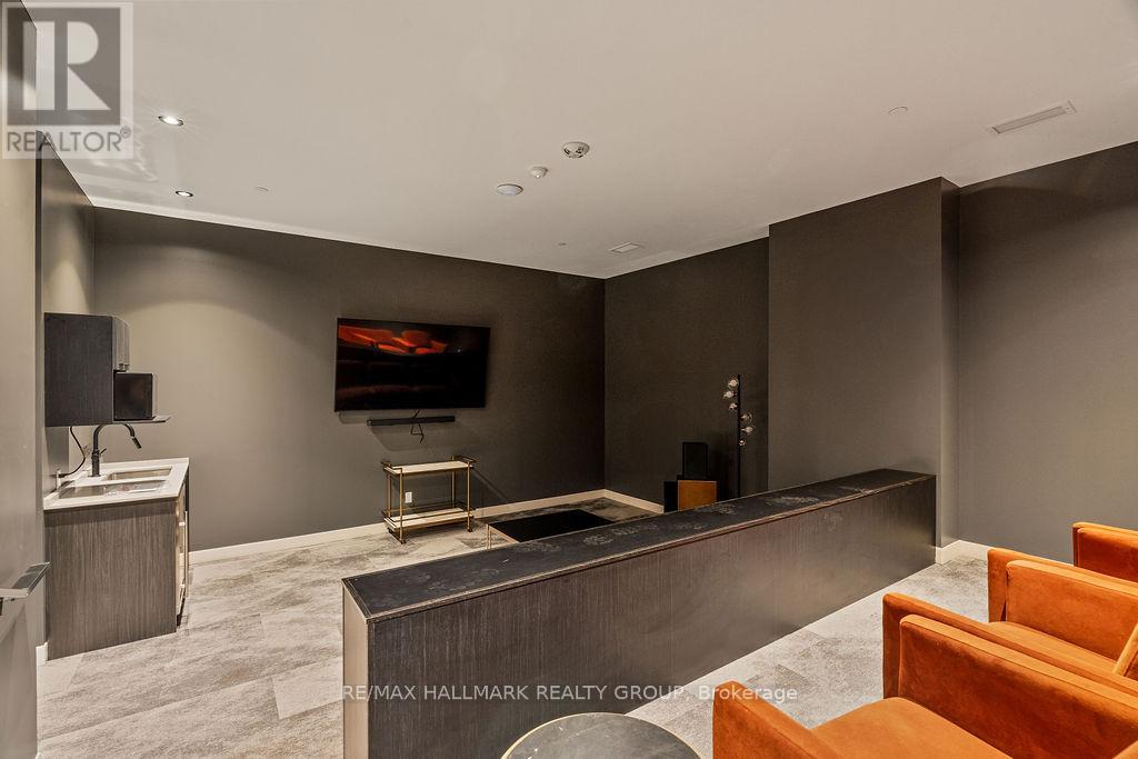 #2102 180 GEORGE STREET - 34