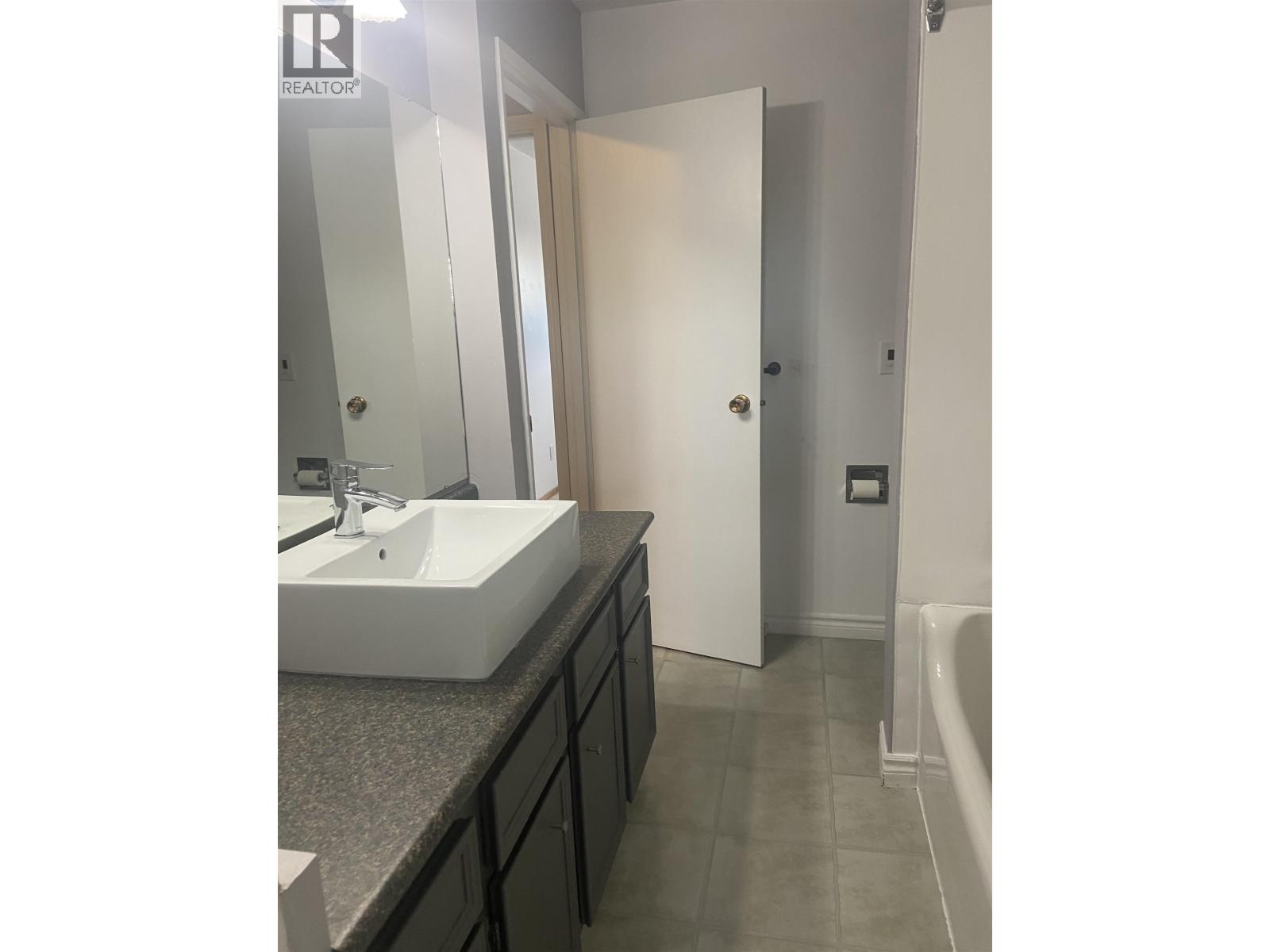 10856 102 STREET - 15