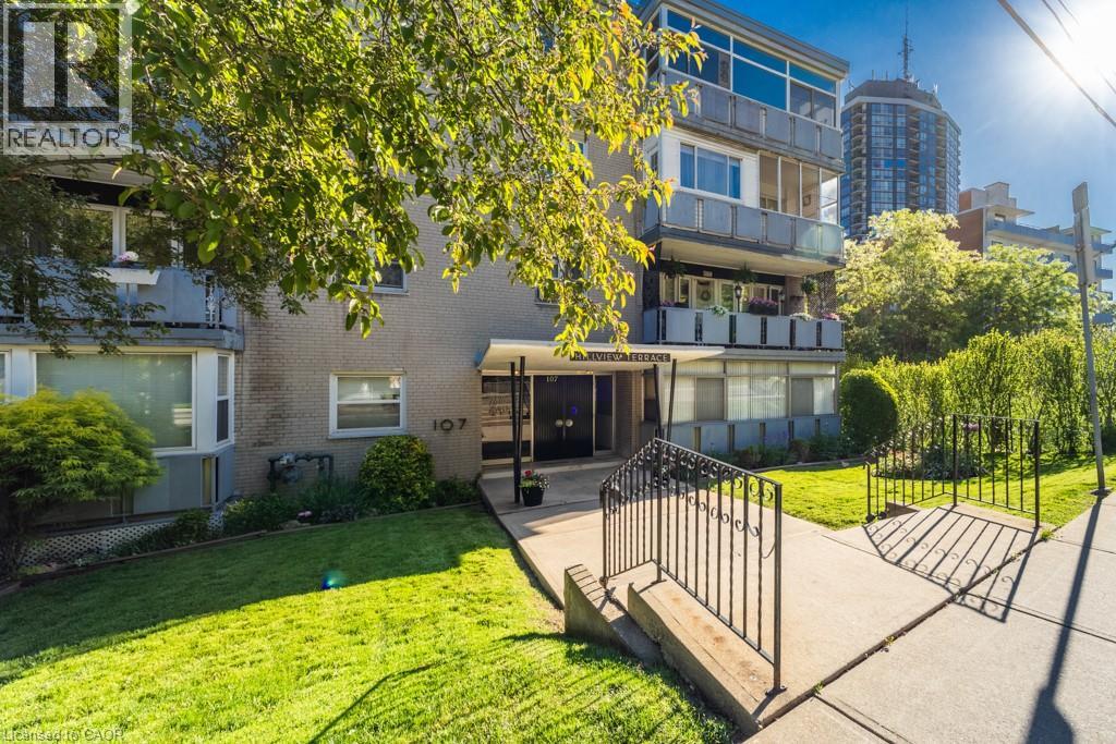 #404 107 ST. JOSEPH'S Drive - Image 2