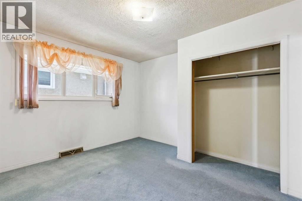 918 38 Street SE - 11