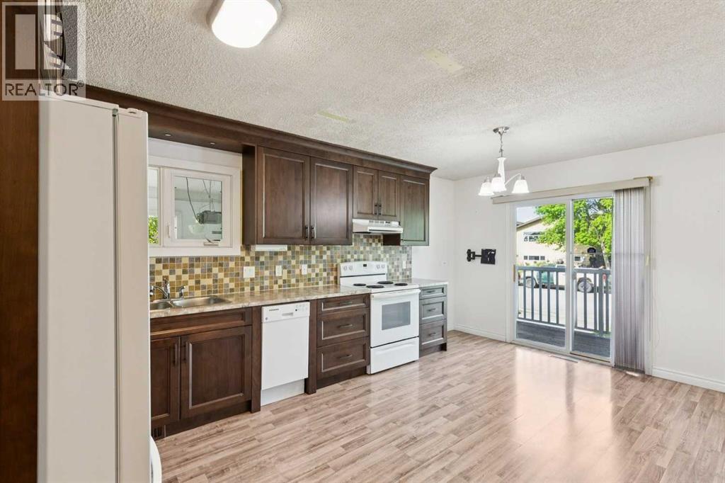 918 38 Street SE - 2