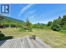 1860 Arboretum Drive, Gibsons, BC V0N1V6 Photo 19
