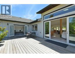 1860 Arboretum Drive, Gibsons, BC V0N1V6 Photo 20