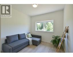 1860 Arboretum Drive, Gibsons, BC V0N1V6 Photo 22