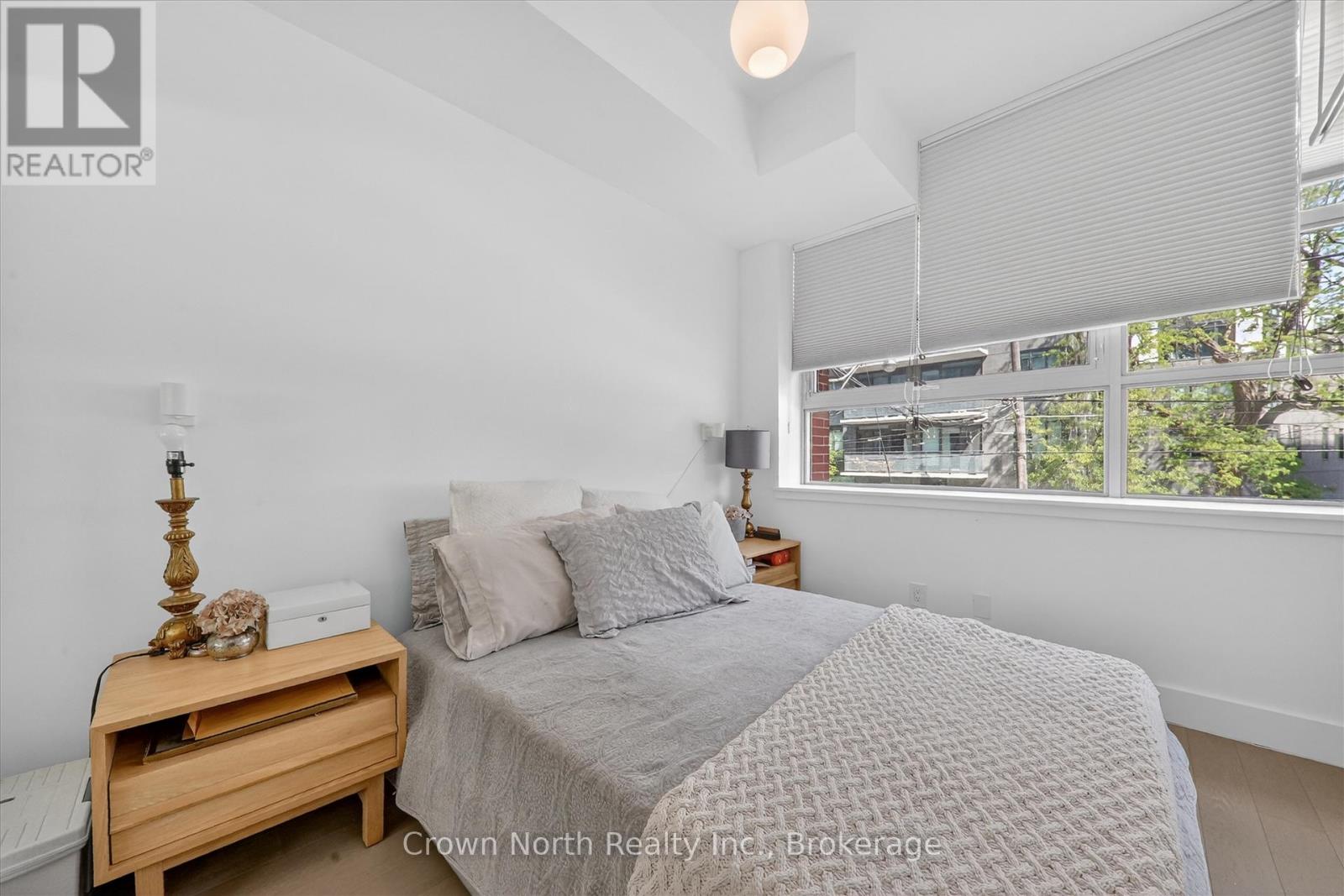 #215 601 KINGSTON ROAD - 12