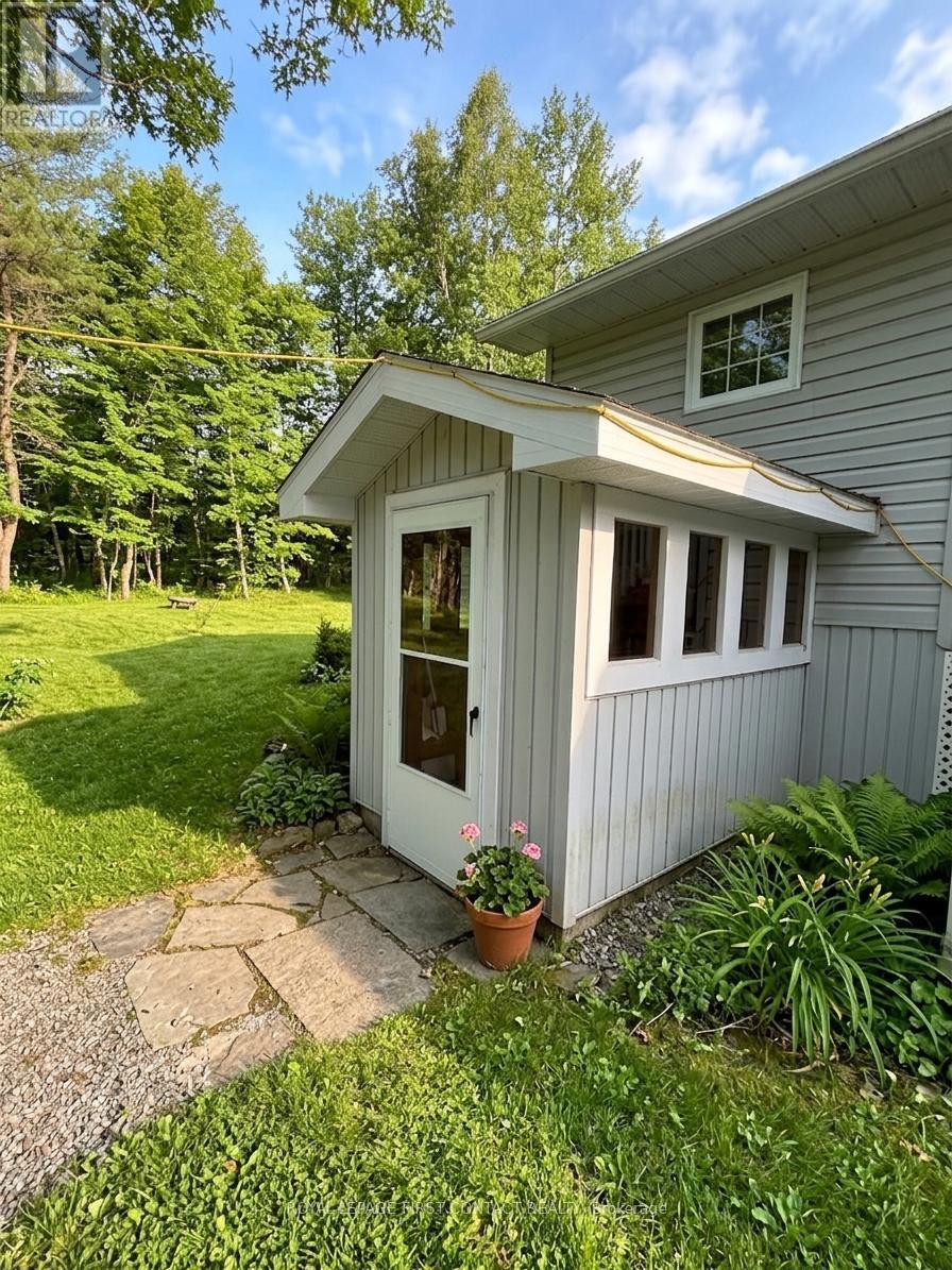 1041 WELCH ROAD - 20