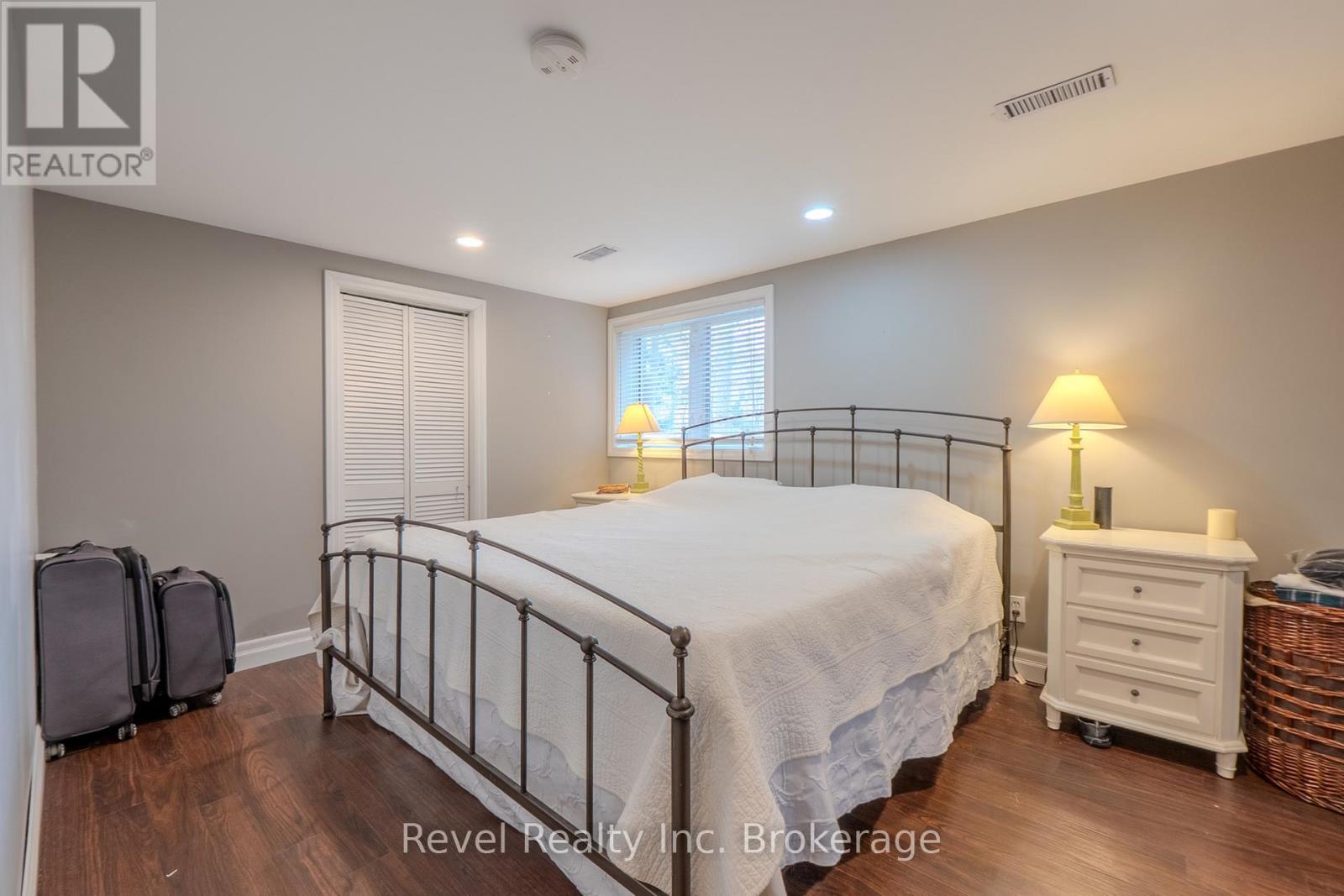 831 SKI CLUB ROAD - 22