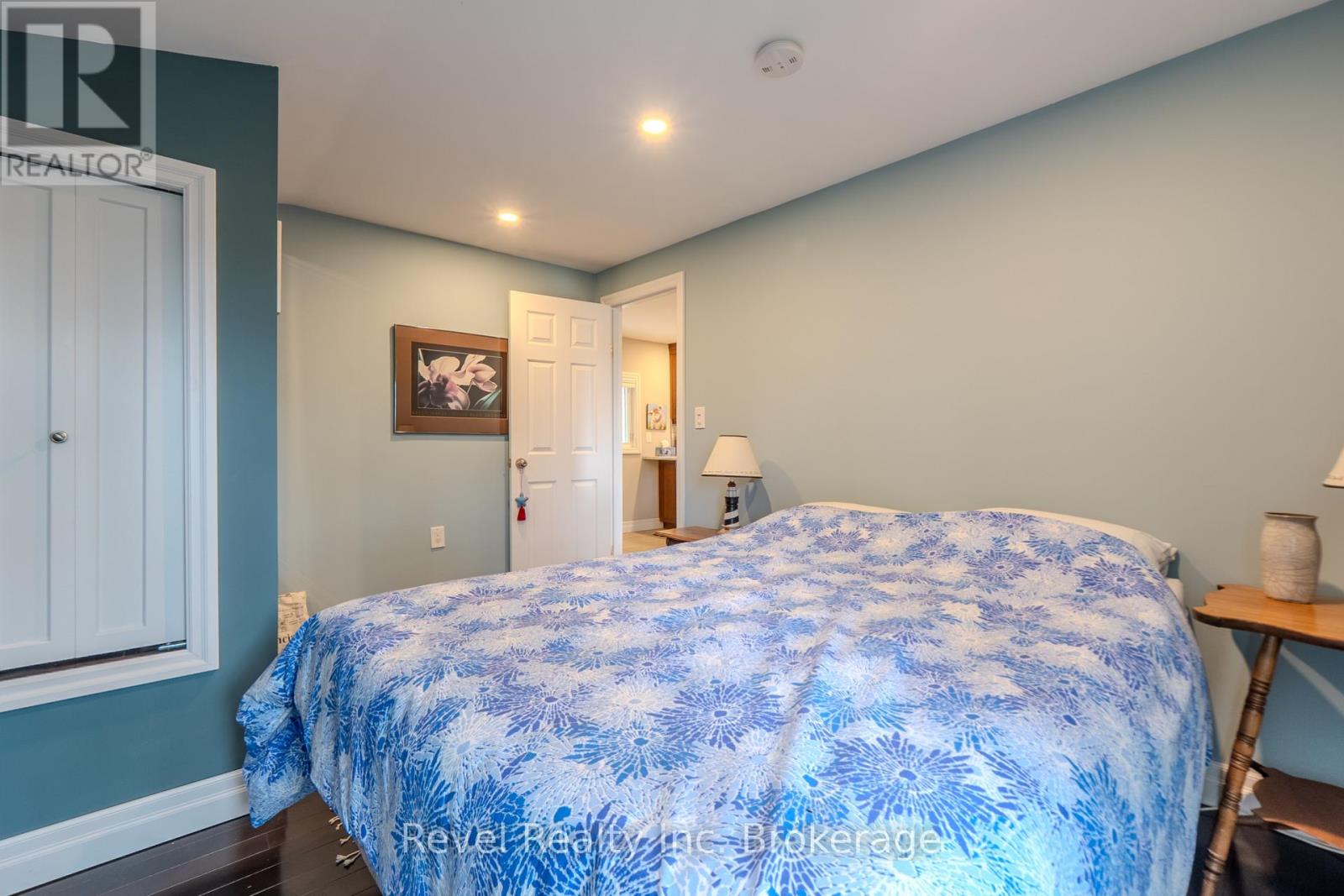 831 SKI CLUB ROAD - 16