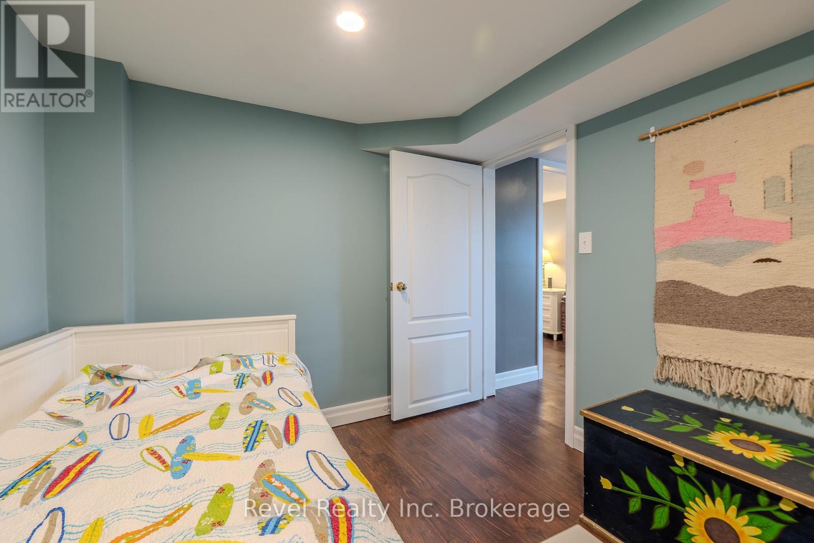 831 SKI CLUB ROAD - 20