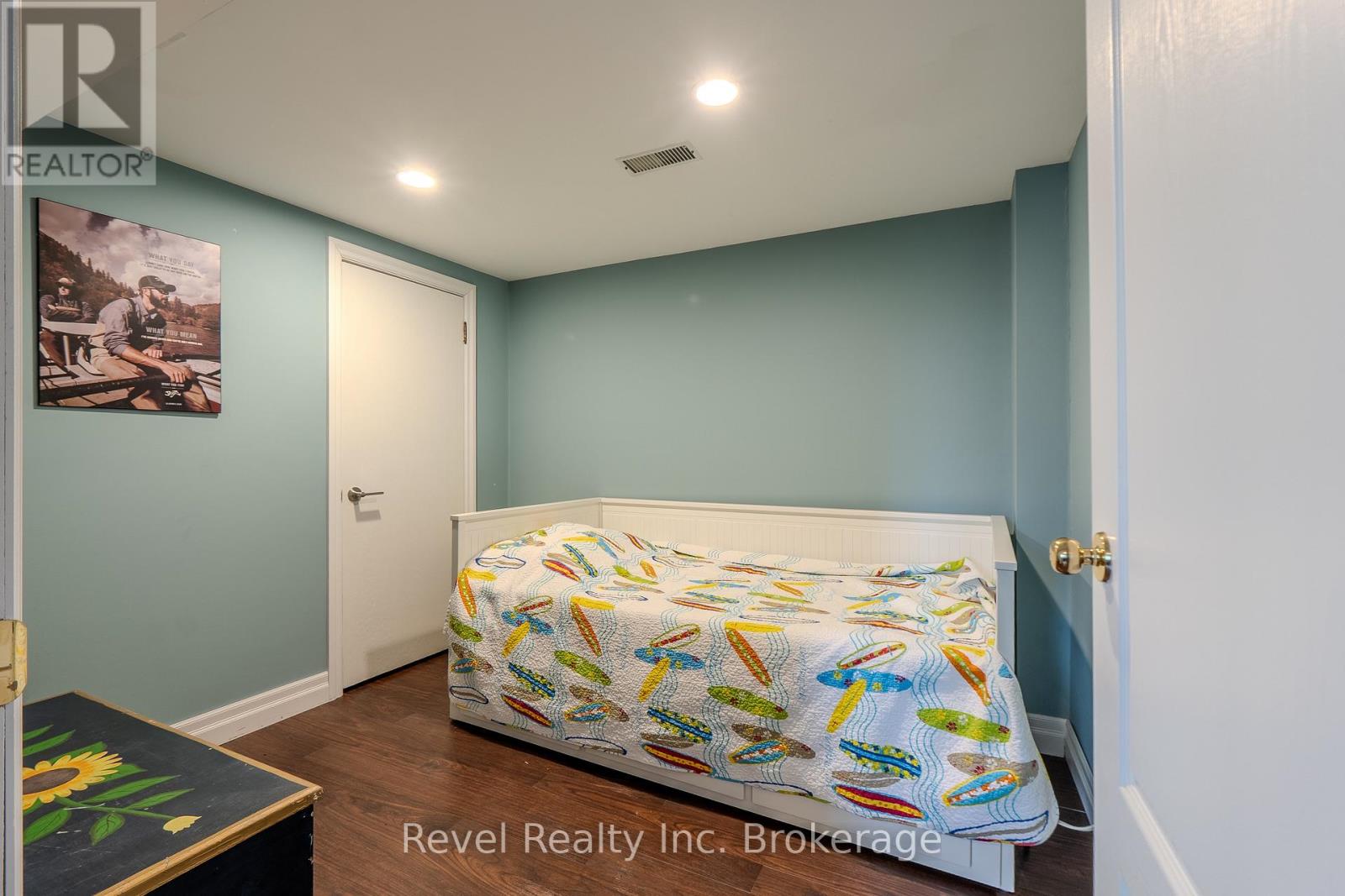 831 SKI CLUB ROAD - 19