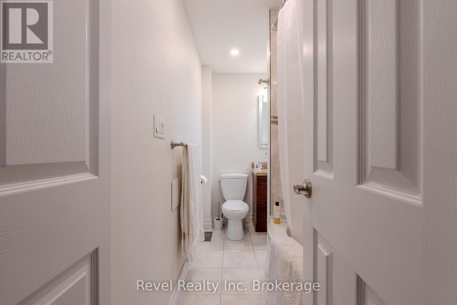 831 SKI CLUB ROAD - 11