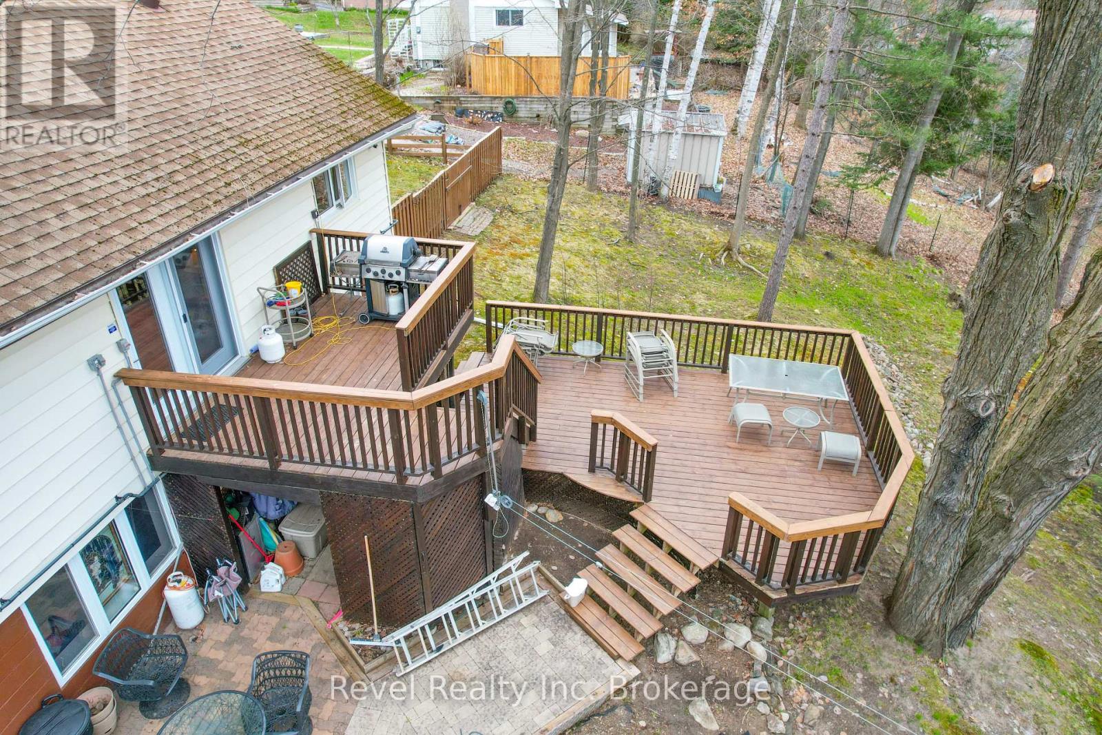 831 SKI CLUB ROAD - 32