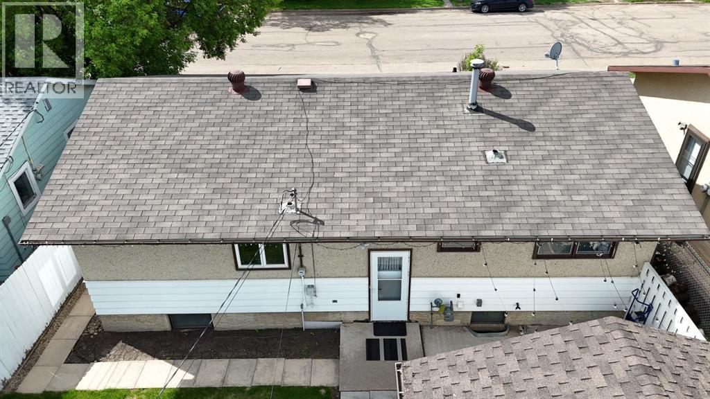 4720 52 Avenue — photo 20