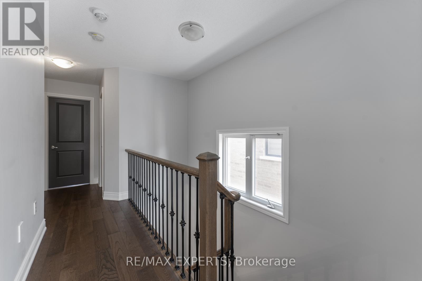 30 ZENITH AVENUE - 23