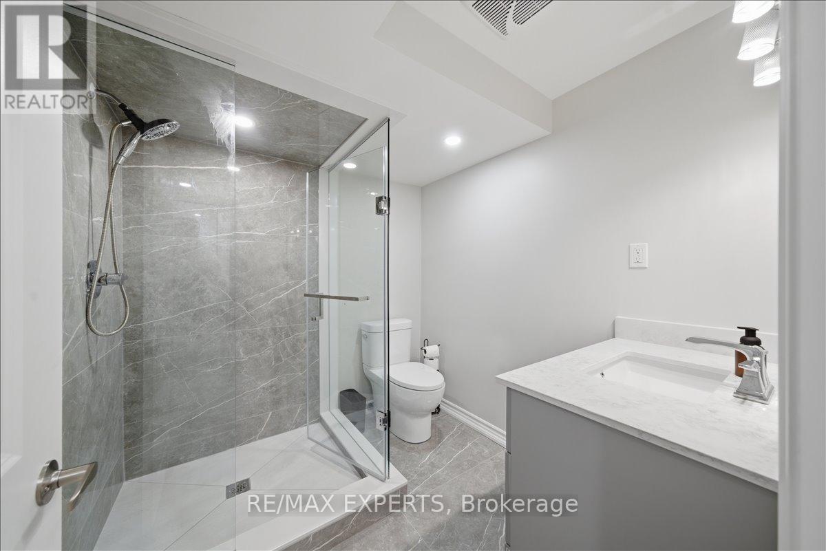 30 ZENITH AVENUE - 35
