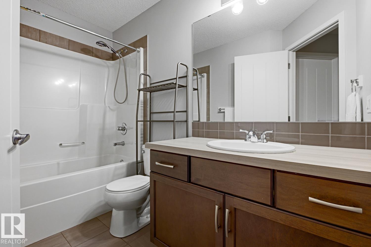 17844 61 ST NW - 16