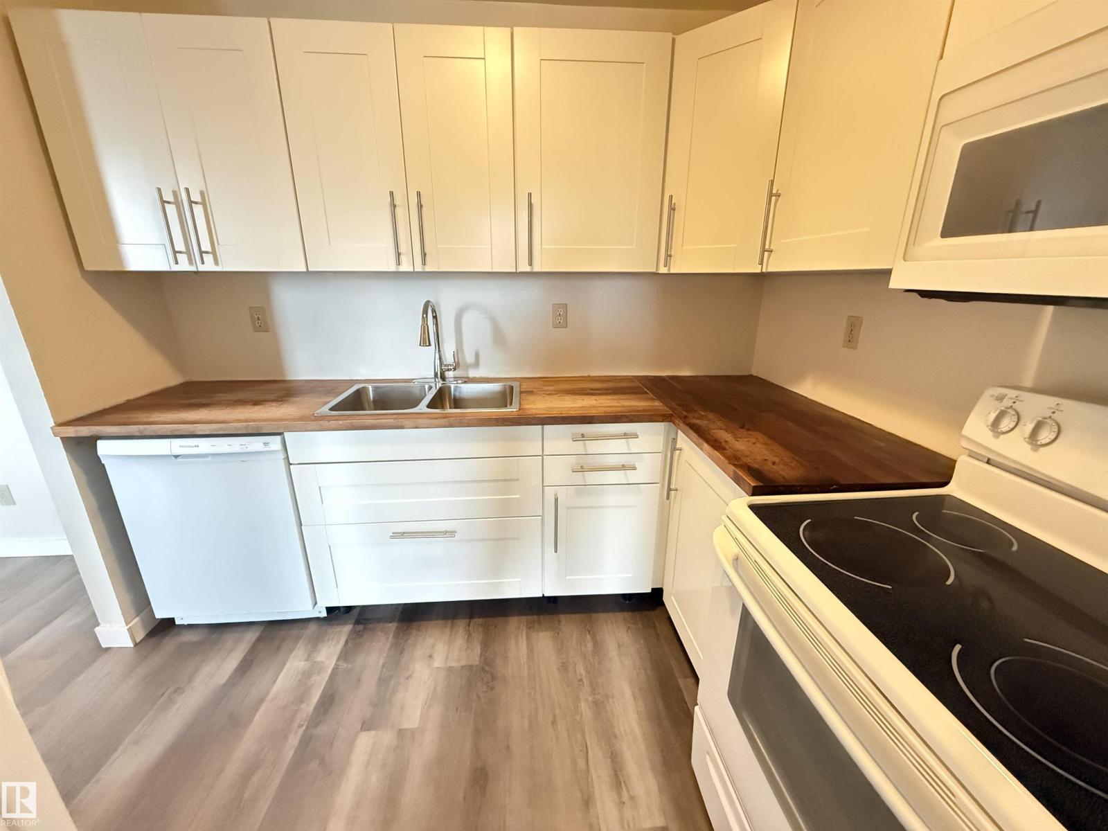 #706 10125 109 ST NW - 7