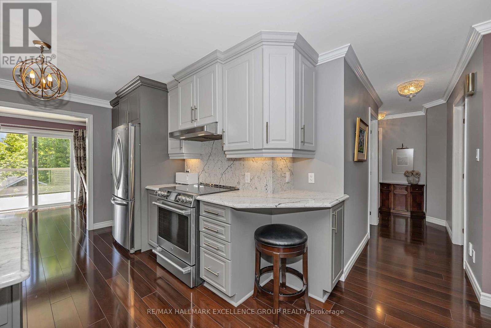 547 EMERALD STREET - 11