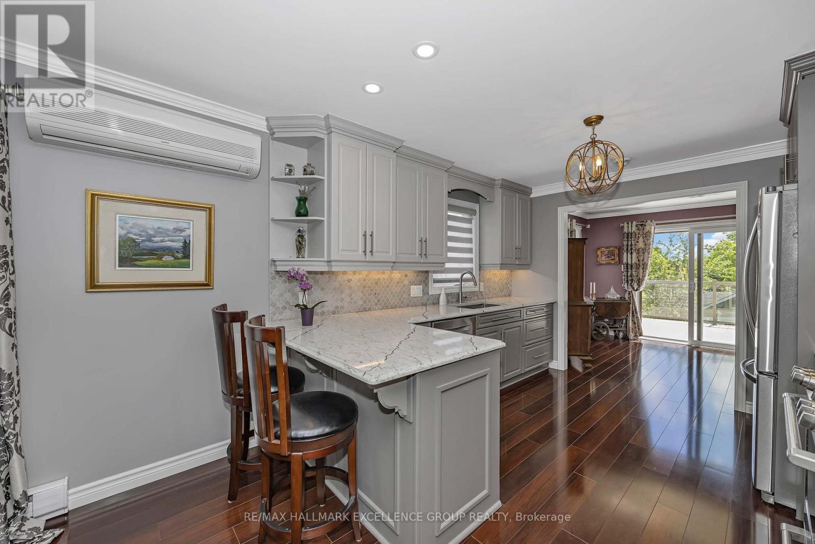 547 EMERALD STREET - 12