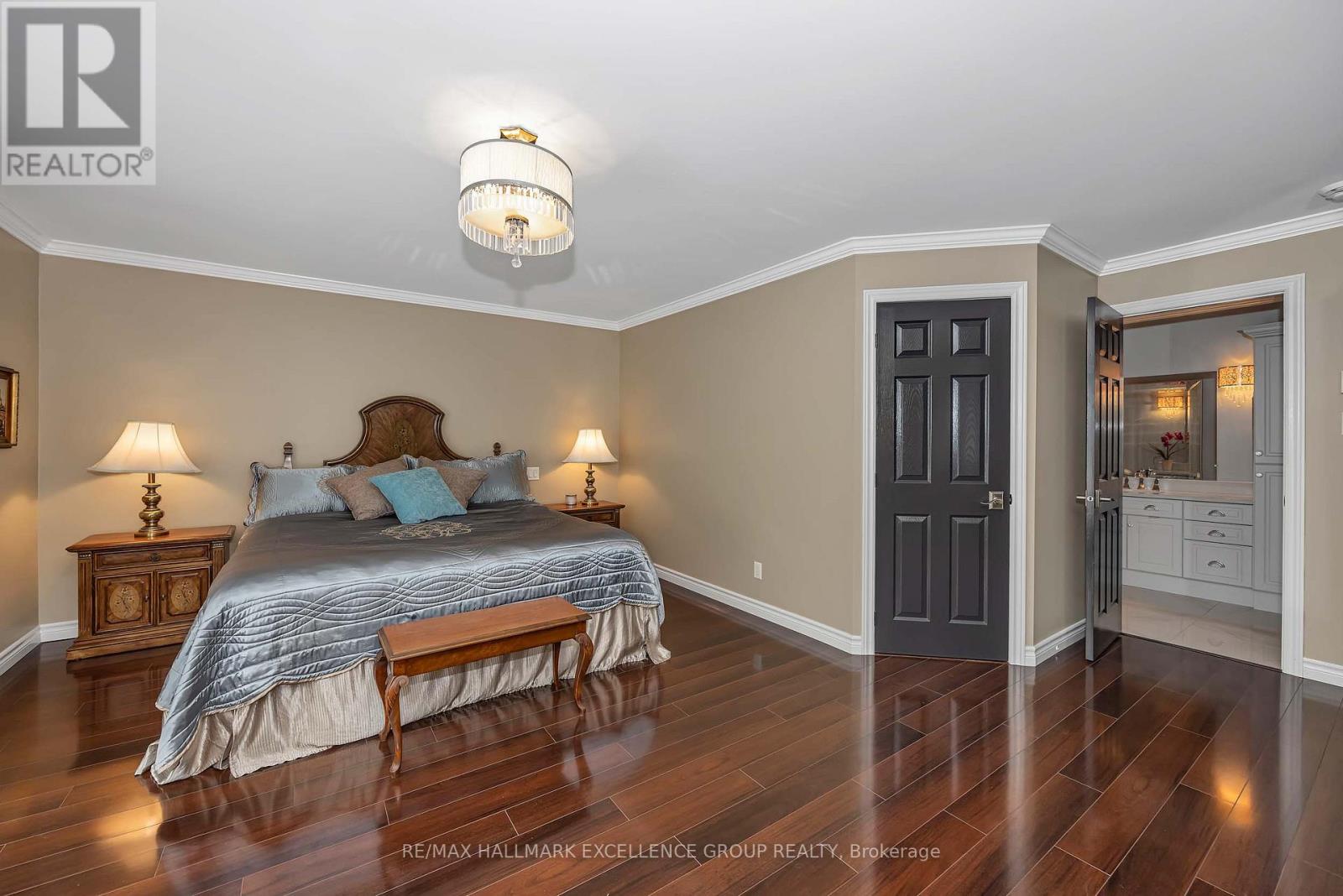 547 EMERALD STREET - 16
