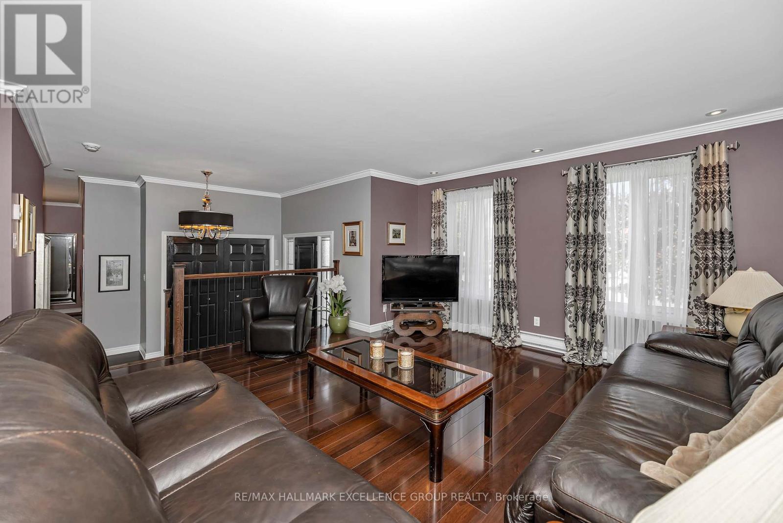 547 EMERALD STREET - 6