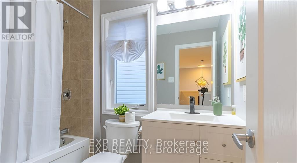 3 Bed, 4 Bath House for Rent in Ottawa – 320 AUTUMNFIELD STREET, Ottawa – MLS# X13245690 - Image 17
