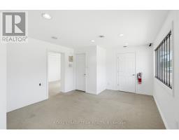 2427 Petawawa Boulevard, Petawawa, ON K8H2Z4 Photo 10