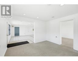 2427 Petawawa Boulevard, Petawawa, ON K8H2Z4 Photo 11