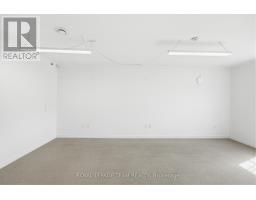 2427 Petawawa Boulevard, Petawawa, ON K8H2Z4 Photo 12