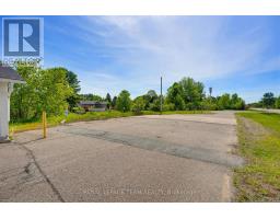 2427 Petawawa Boulevard, Petawawa, ON K8H2Z4 Photo 6
