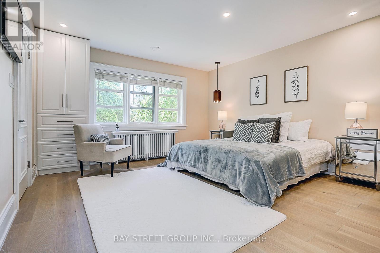 3 SILVERWOOD AVENUE - 25