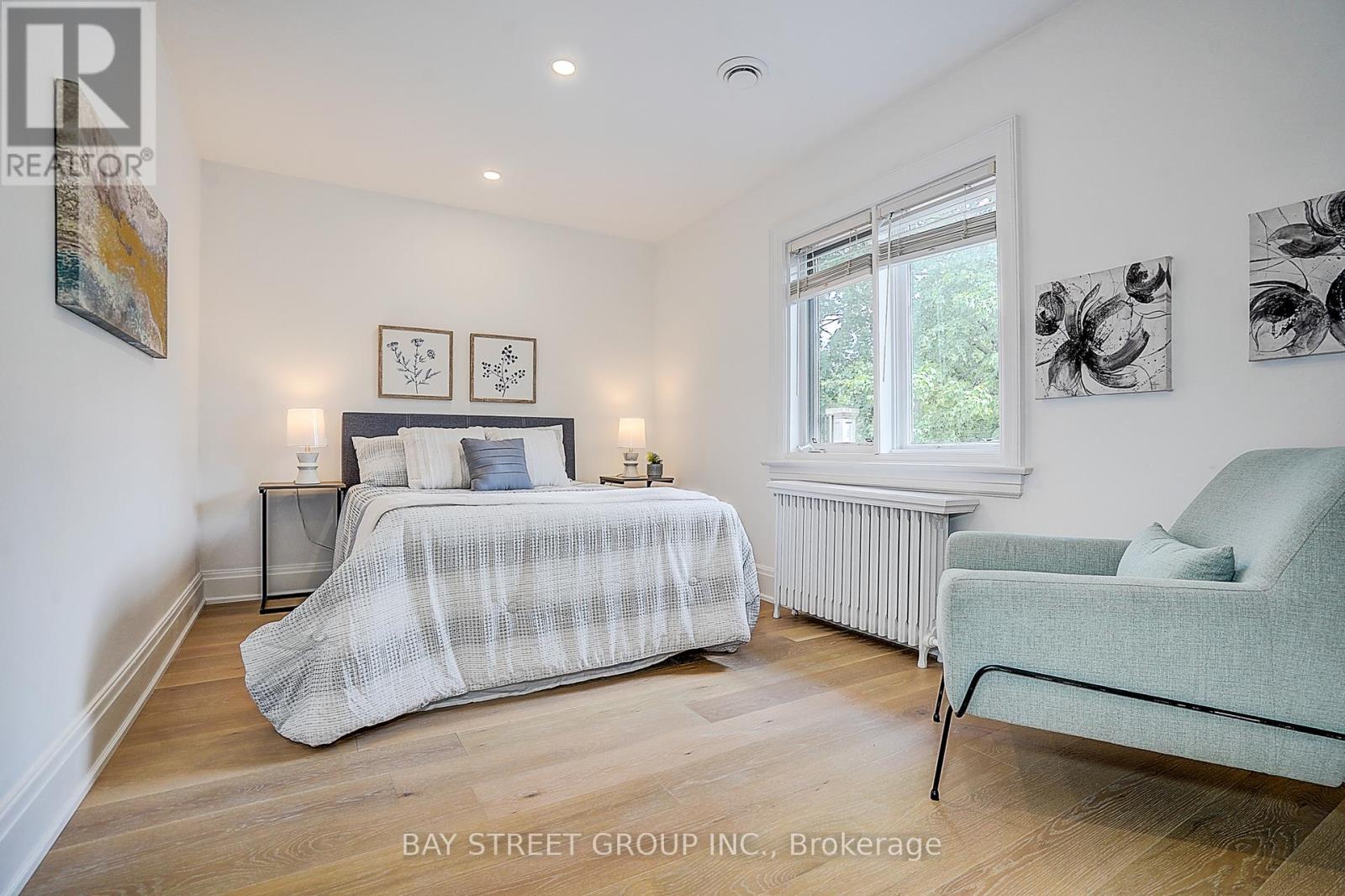 3 SILVERWOOD AVENUE - 35