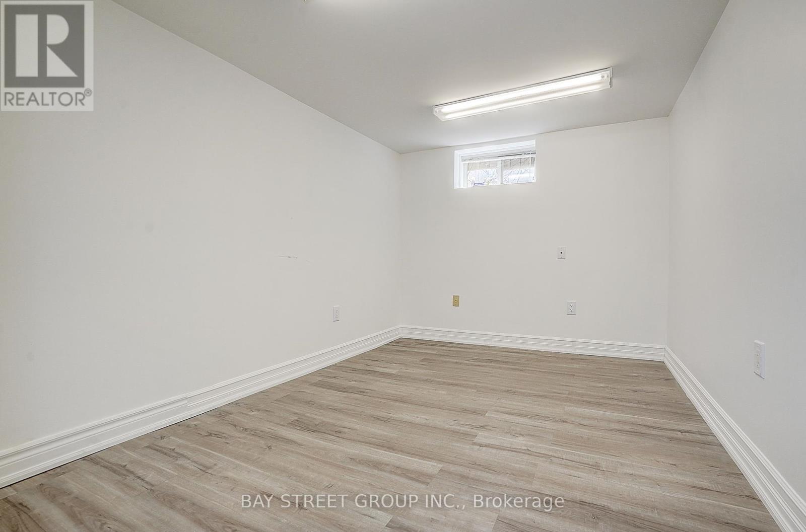 3 SILVERWOOD AVENUE - 41