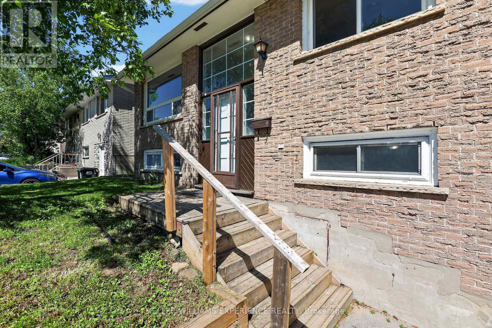 158 CUNDLES ROAD E - 5