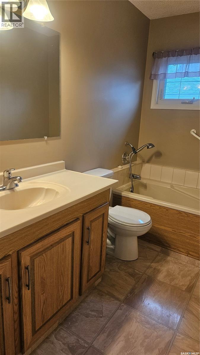 139 Center STREET - photo 5