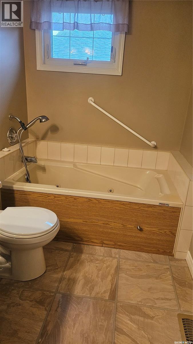 139 Center STREET — photo 6