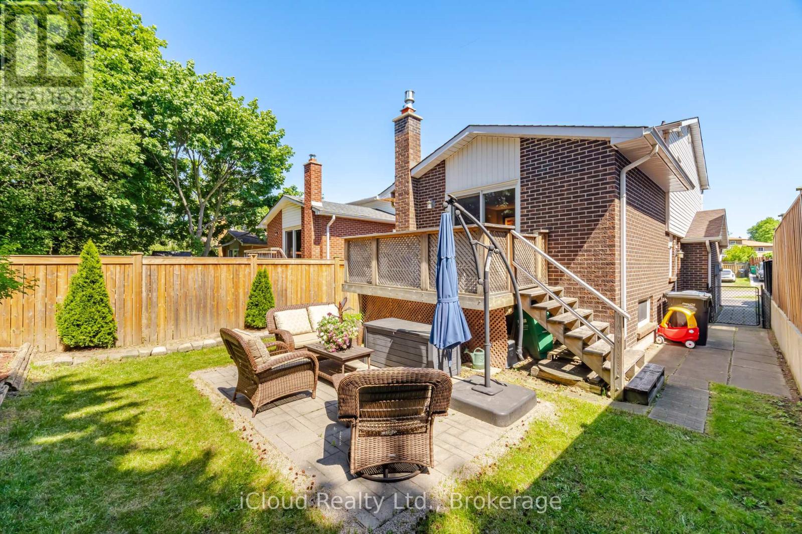 8 LINDRIDGE AVENUE - 38