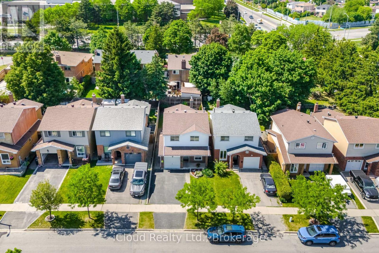8 LINDRIDGE AVENUE - 45