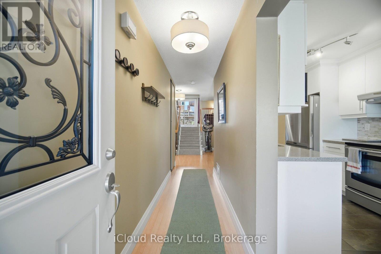 8 LINDRIDGE AVENUE - 5