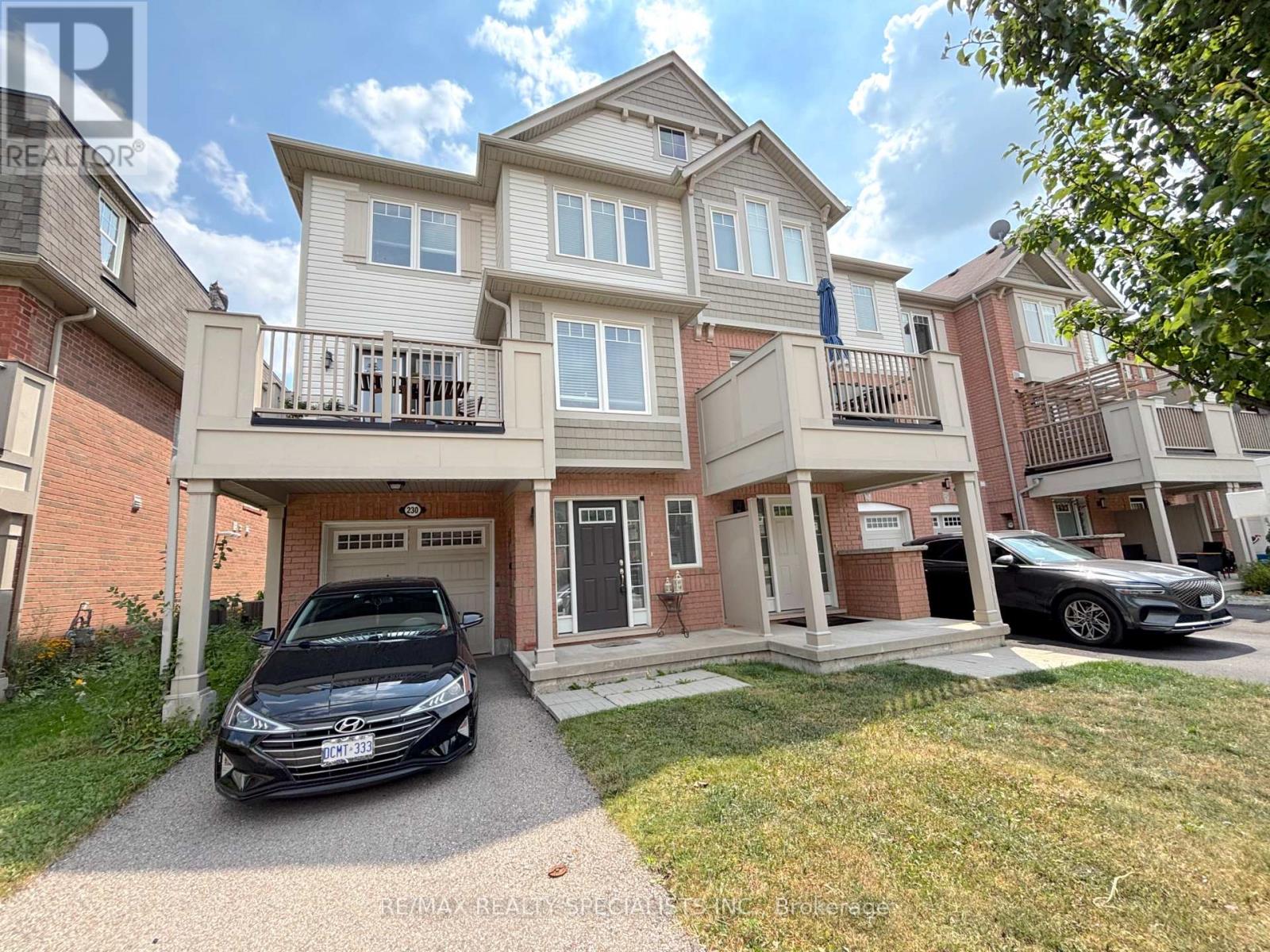Photo of 230 Mortimer Crescent
