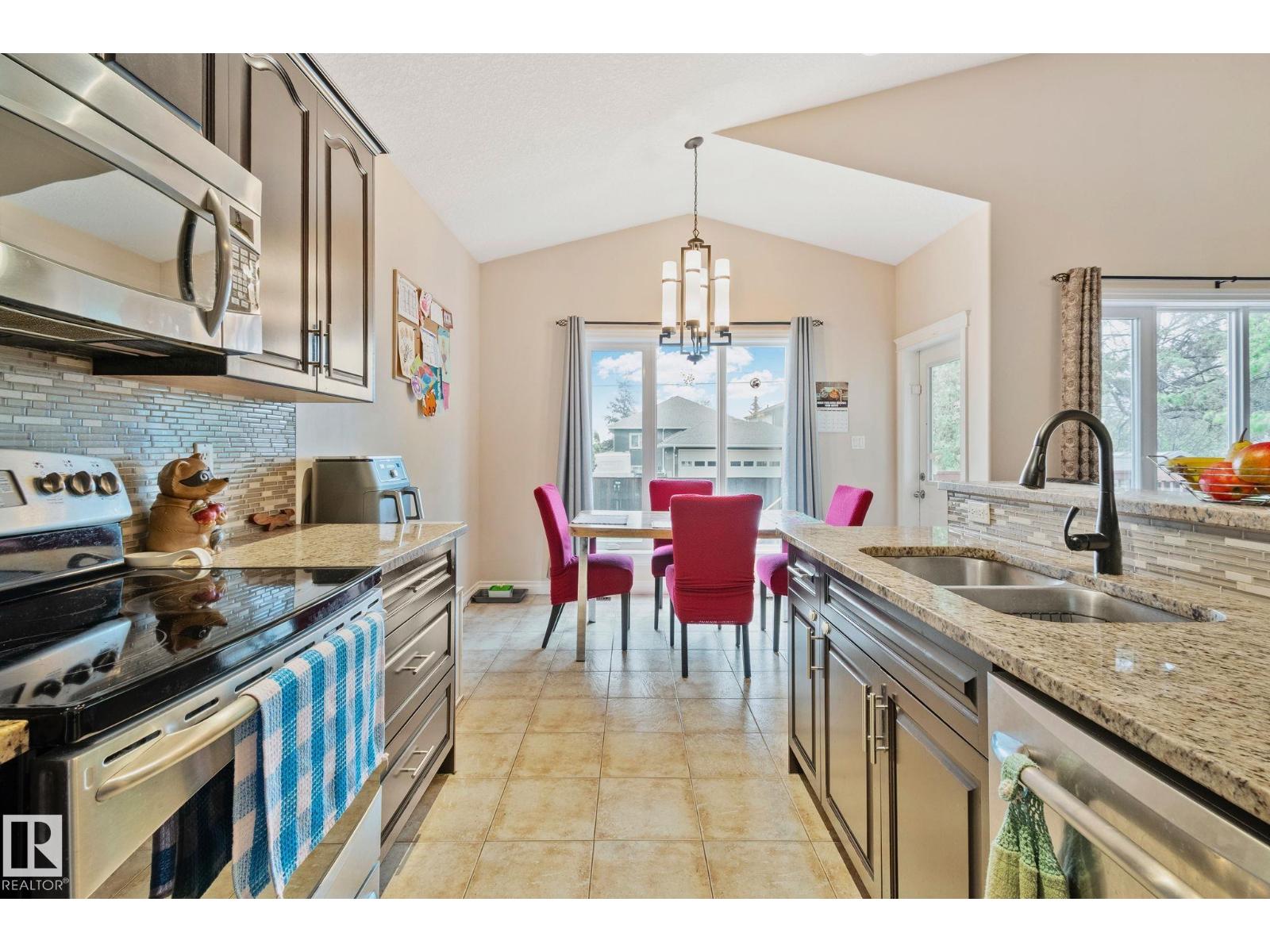 9833 153 ST NW NW - 4