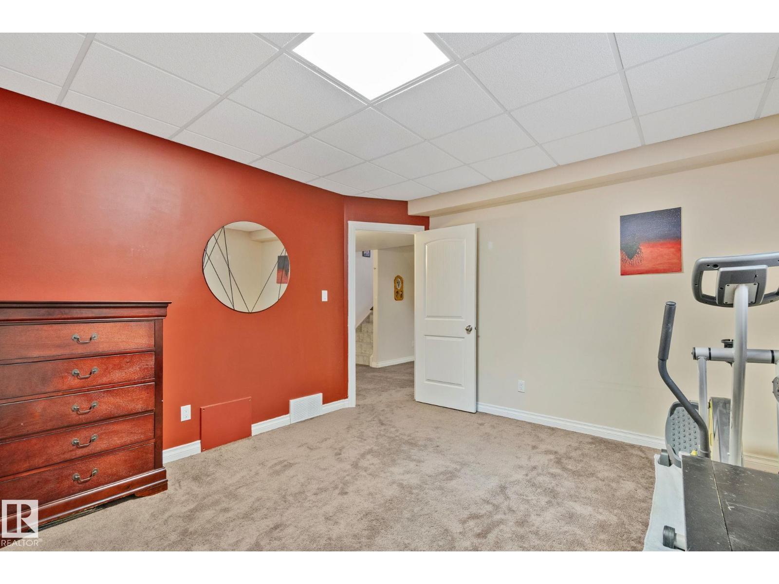 9833 153 ST NW NW - 25