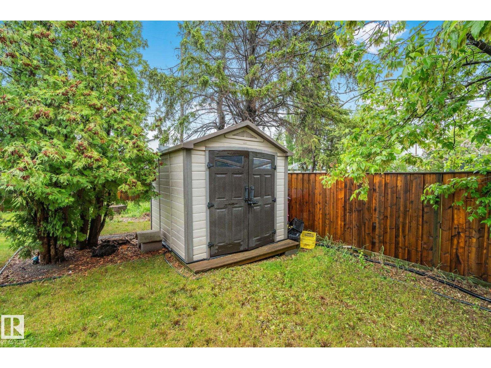 9833 153 ST NW NW - 34
