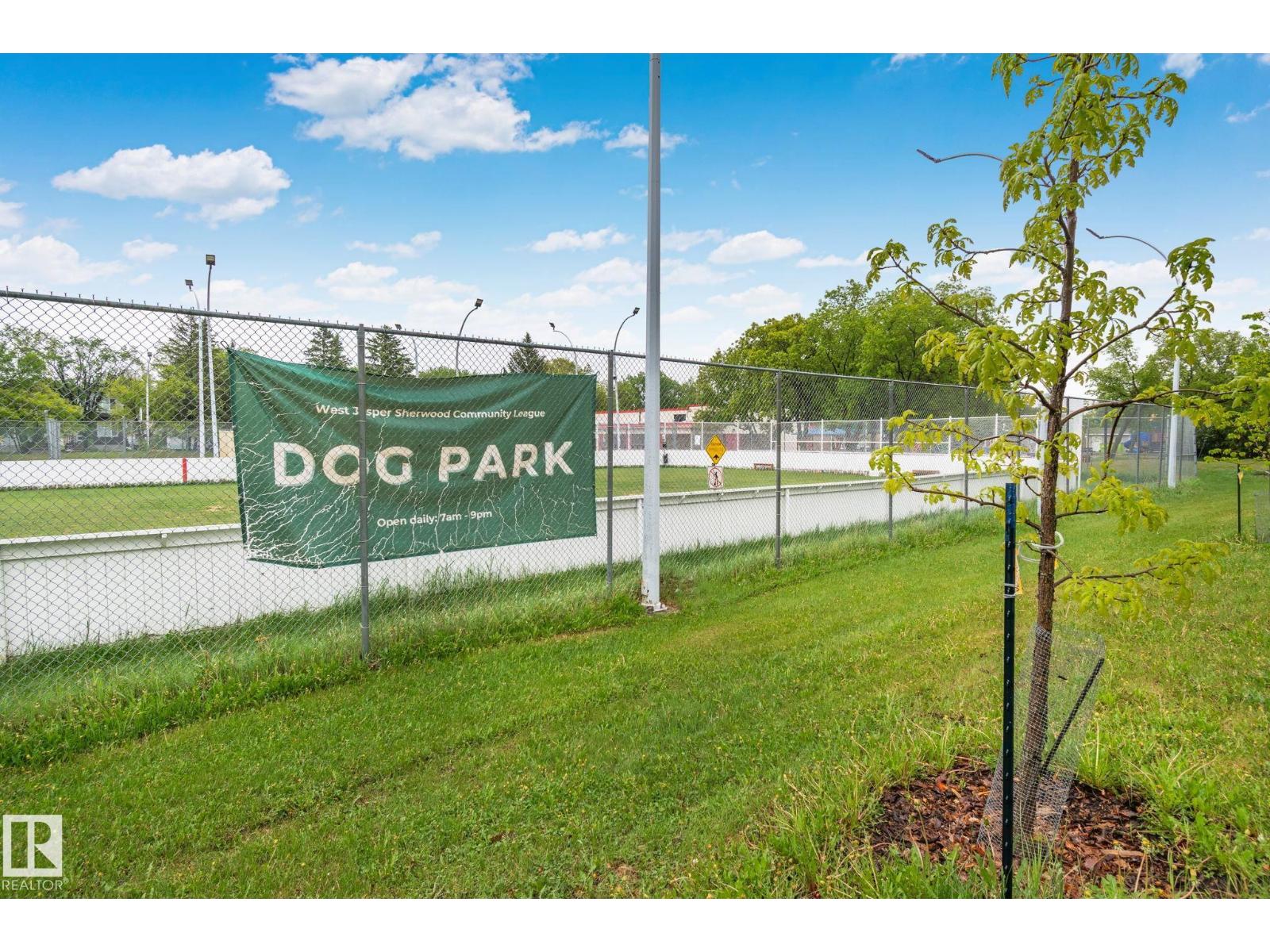 9833 153 ST NW NW - 38