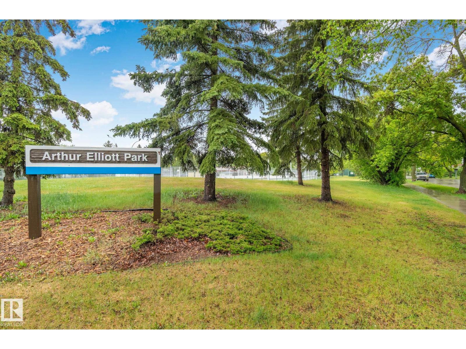 9833 153 ST NW NW - 35