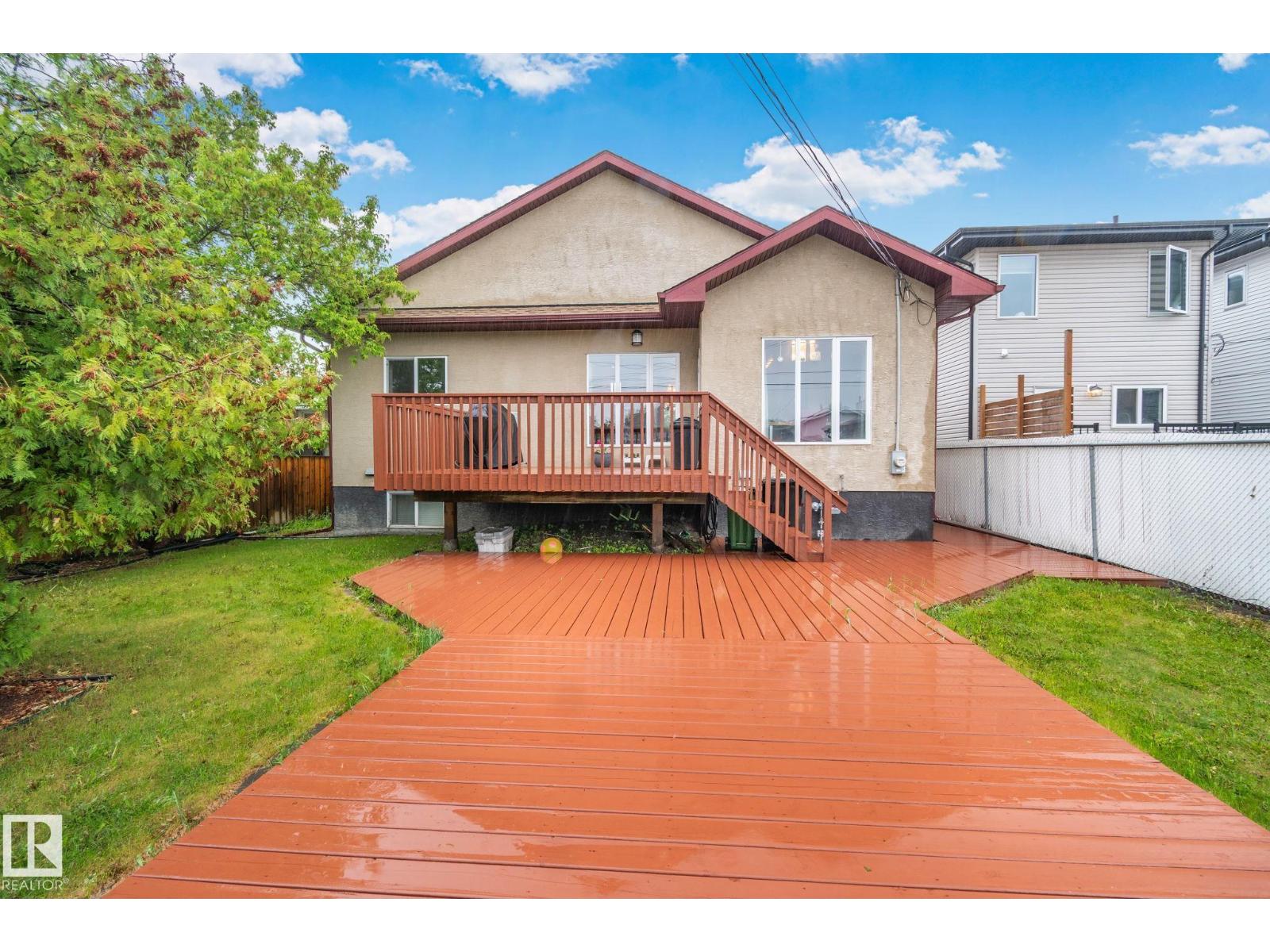 9833 153 ST NW NW - 33